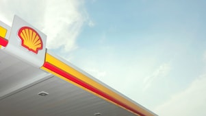 The Shell pecten on a retail service station
