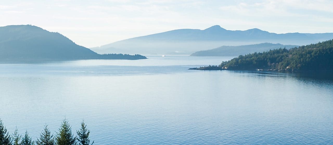 Paisaje de islas y lagos