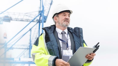 Trabajador industrial en su puesto