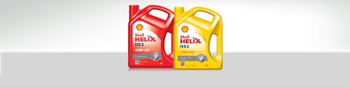 Dos envases de aceites minerales Shell Helix para motor