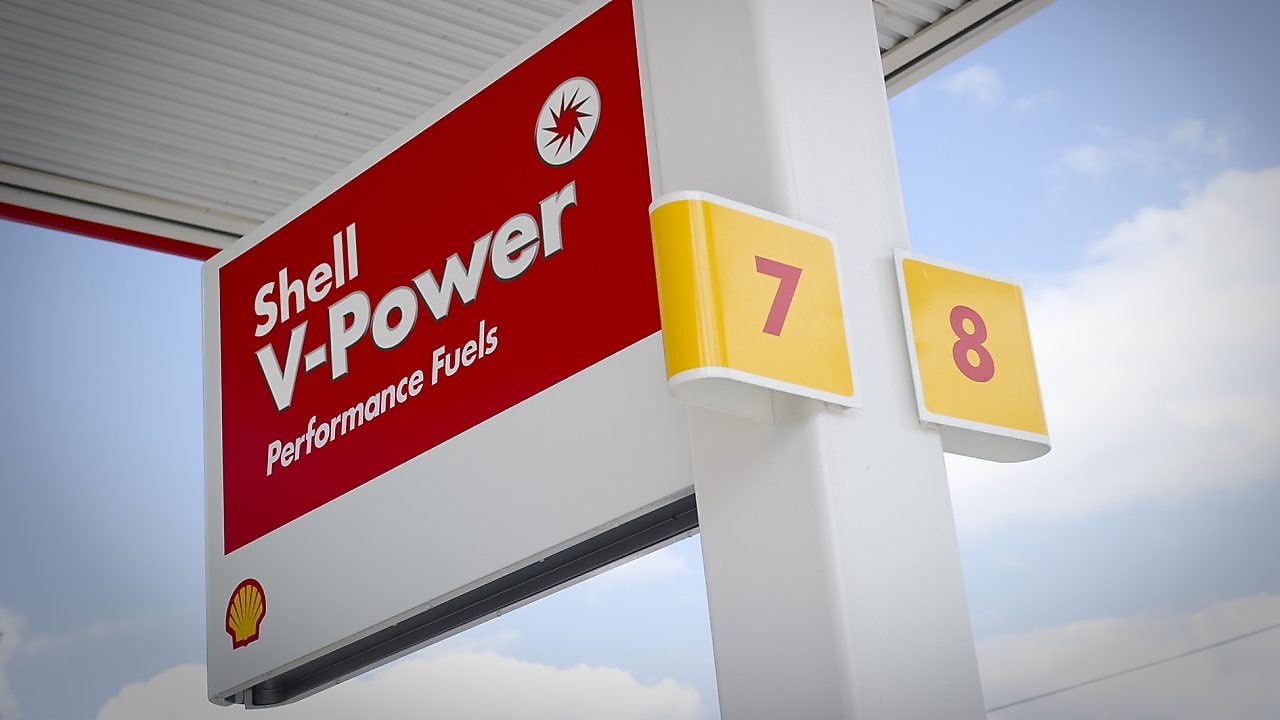 Señal de Shell V-Power en una estación Shell