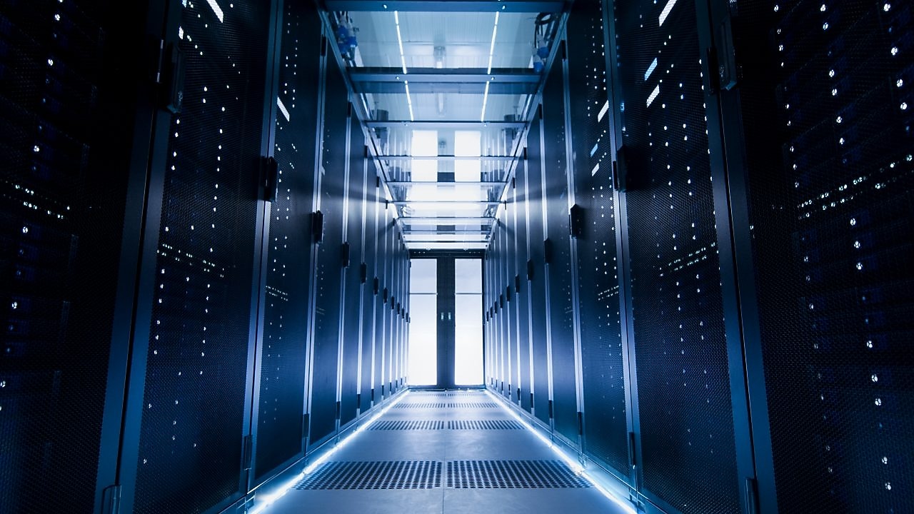 Los fluidos de refrigeración de Shell certificados por Intel para su uso en centros de datos en todo el mundo, una primicia en la industria