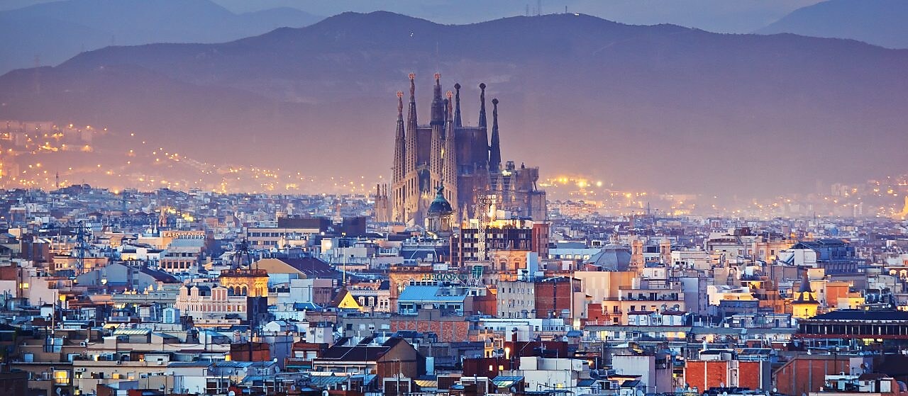 Panorámica de Barcelona al atardecer